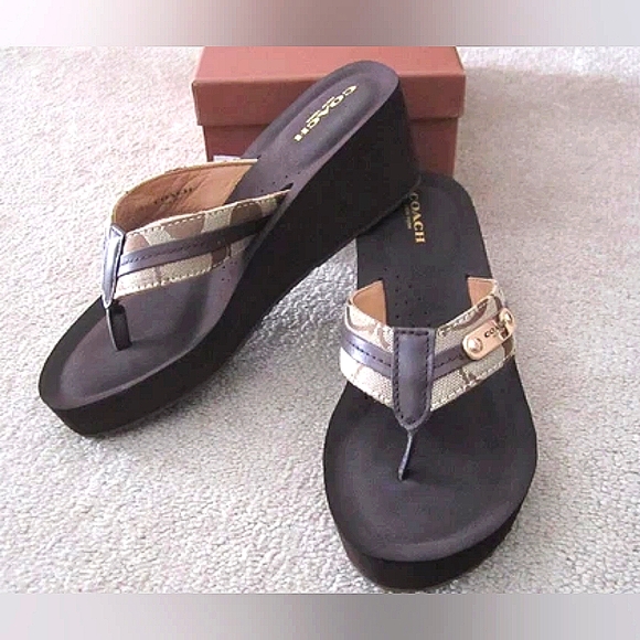 COACH DESIGNER JAYDEN WEDGE PLATFORM SANDALS THONG FLIP FLOP 9 - Picture 1 of 7